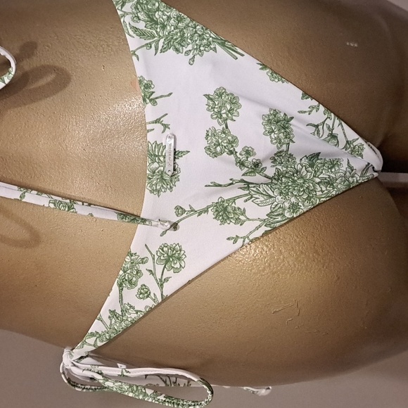 Berlook Green & White Floral Print String Bikini Recycled Material - Picture 4 of 8
